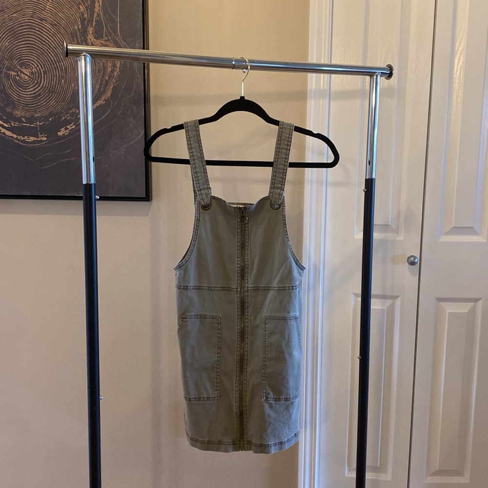 Women's sleeveless zip up dress Xs